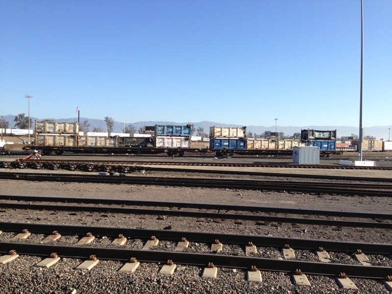 Illustration for article titled This railroad car is rolling on its own through the rail yard
